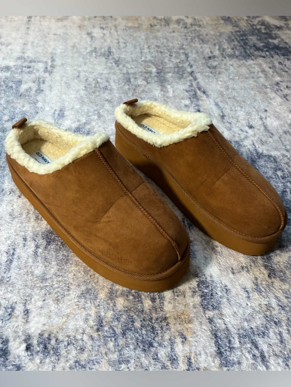Sherpa Platform Slippers in Chestnut | Size 9